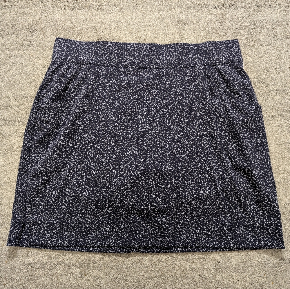 Columbia Omni shield skirt